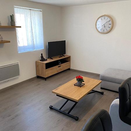 La Batisse De Chabot N°8 Lägenhet Montluçon Exteriör bild